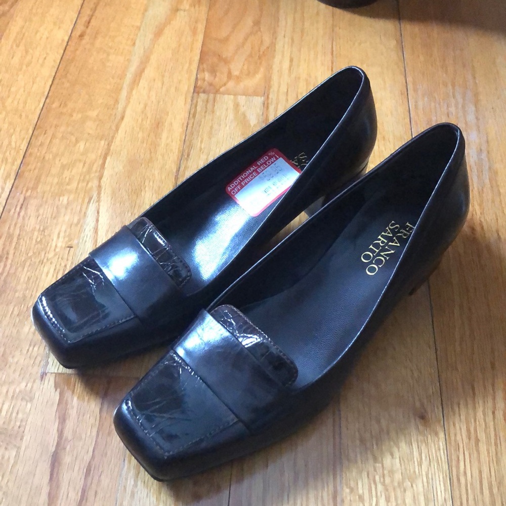 Brand New Franco Sarto size 6 Brown shoes.